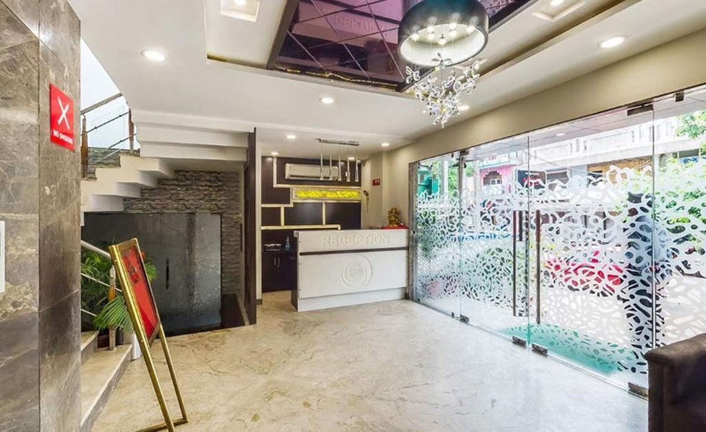 Bellevue Hotel Gwalior Exterior photo